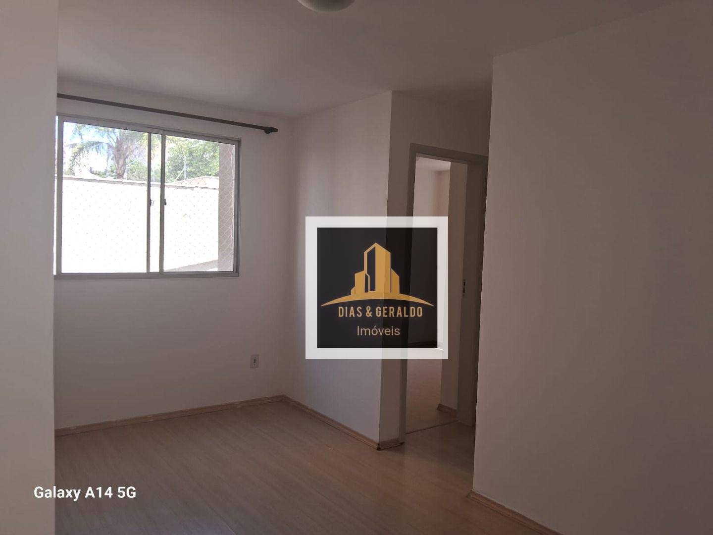 Apartamento para alugar com 2 quartos, 45m² - Foto 3