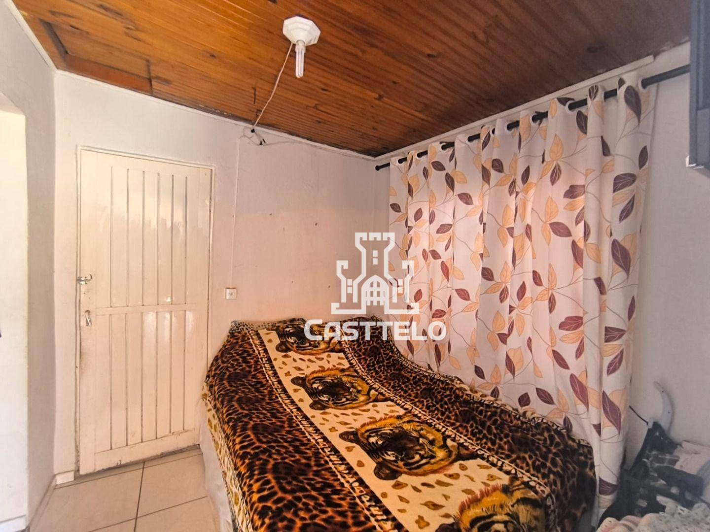 Casa à venda com 6 quartos, 250m² - Foto 16