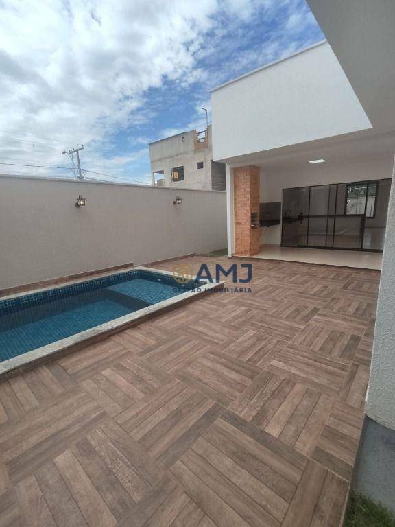 Casa à venda com 3 quartos, 135m² - Foto 2