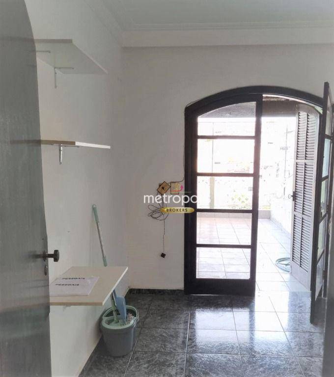 Sobrado à venda com 4 quartos, 300m² - Foto 15