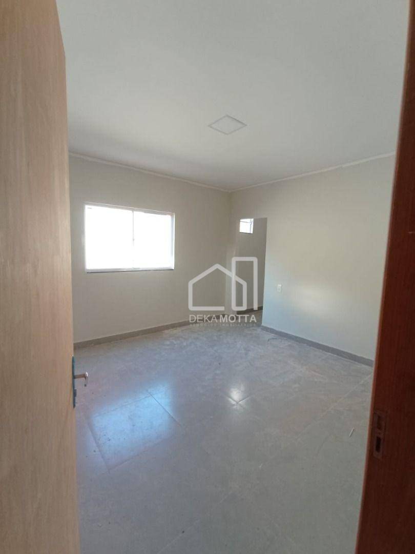 Casa à venda com 2 quartos, 105m² - Foto 4