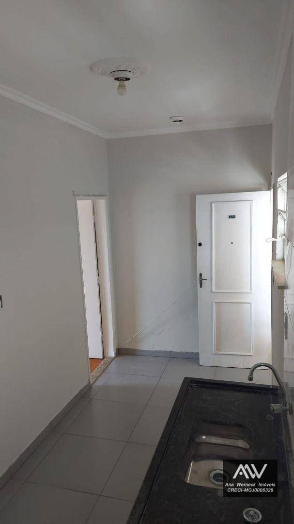 Apartamento à venda com 1 quarto, 40m² - Foto 17