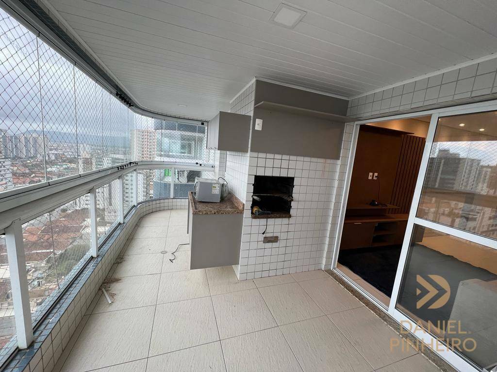 Apartamento à venda com 3 quartos, 152m² - Foto 2