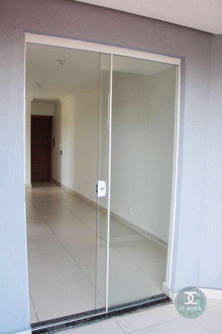 Apartamento à venda com 2 quartos, 79m² - Foto 9