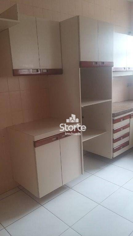 Apartamento à venda com 3 quartos, 174m² - Foto 4