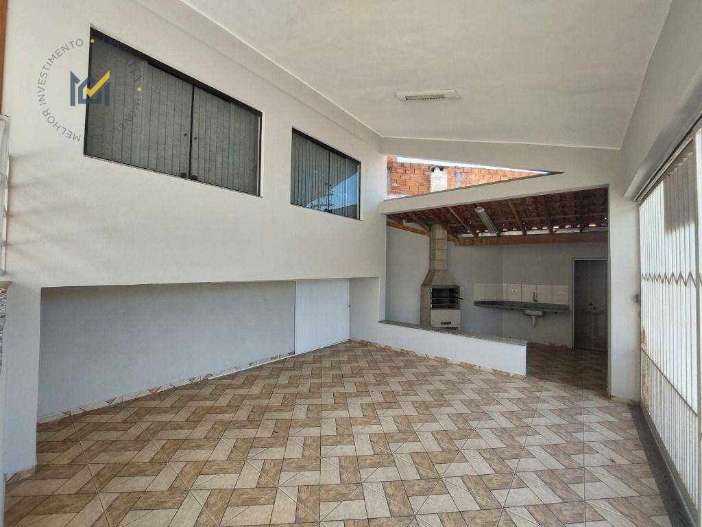 Casa à venda com 3 quartos, 100m² - Foto 2