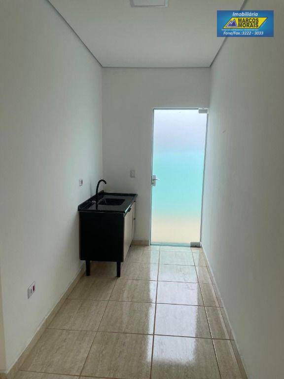 Casa para alugar com 2 quartos, 60m² - Foto 3
