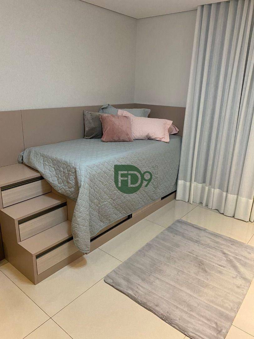 Apartamento à venda com 3 quartos, 278m² - Foto 14