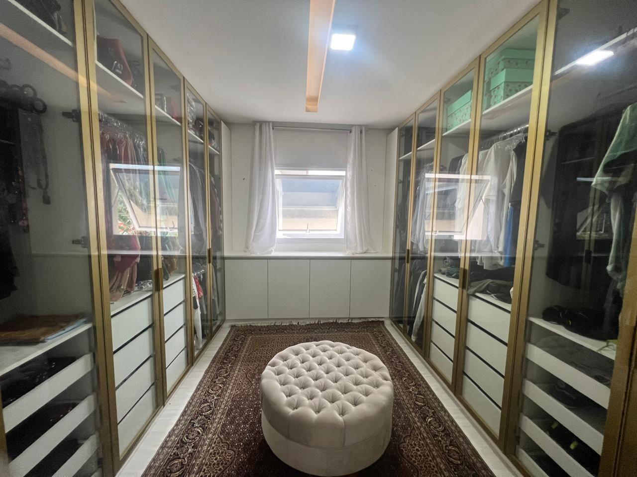 Casa de Condomínio para alugar com 3 quartos, 357m² - Foto 25