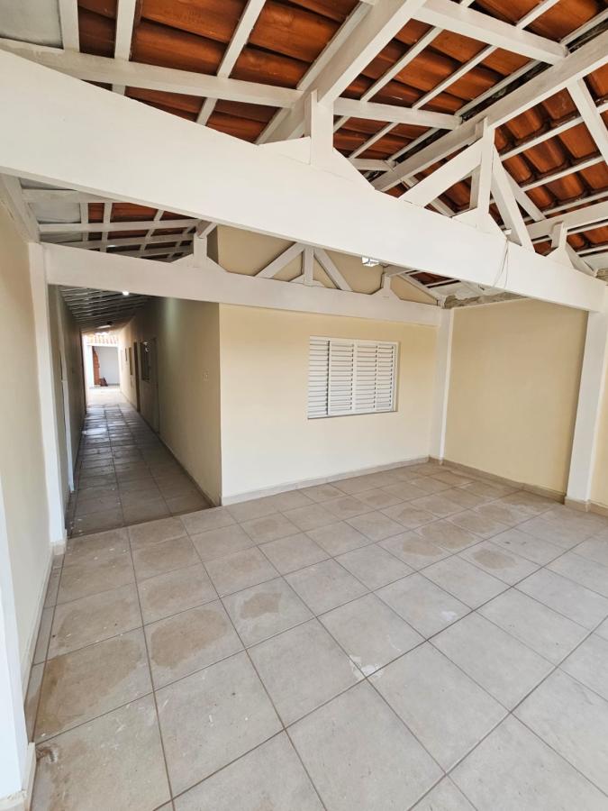 Casa à venda com 2 quartos, 104m² - Foto 1