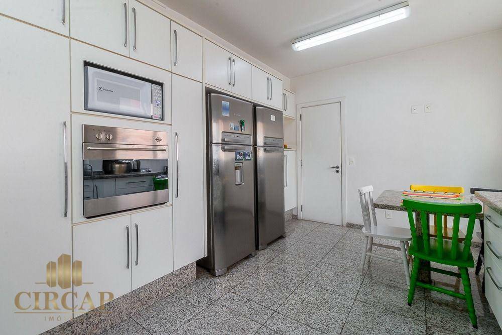 Apartamento à venda com 4 quartos, 240m² - Foto 11