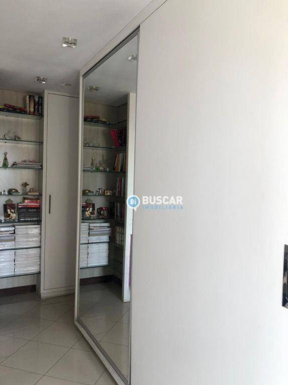 Apartamento à venda com 4 quartos, 270m² - Foto 16