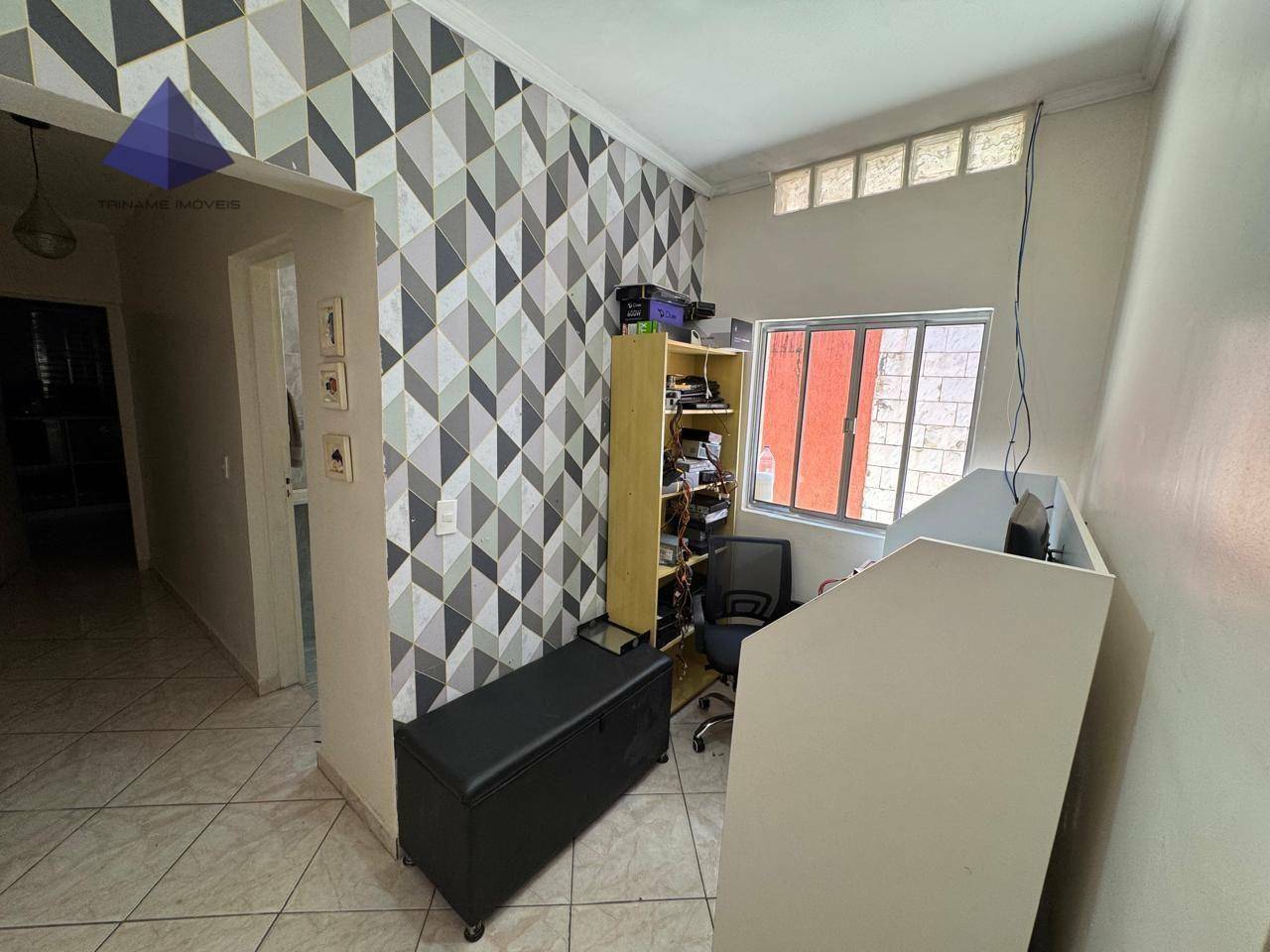 Sobrado à venda com 8 quartos, 300m² - Foto 5