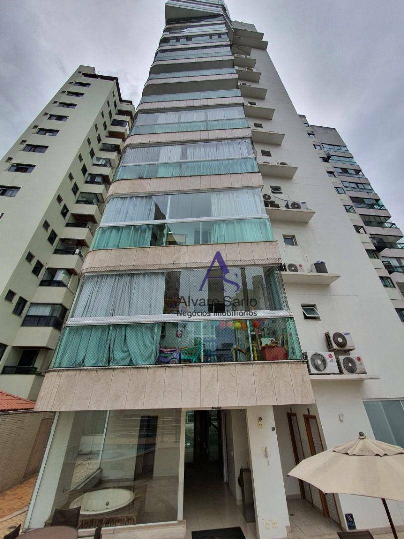 Apartamento à venda com 3 quartos, 115m² - Foto 1