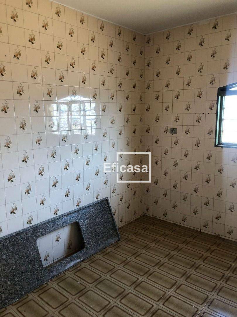 Casa à venda com 3 quartos, 270m² - Foto 6