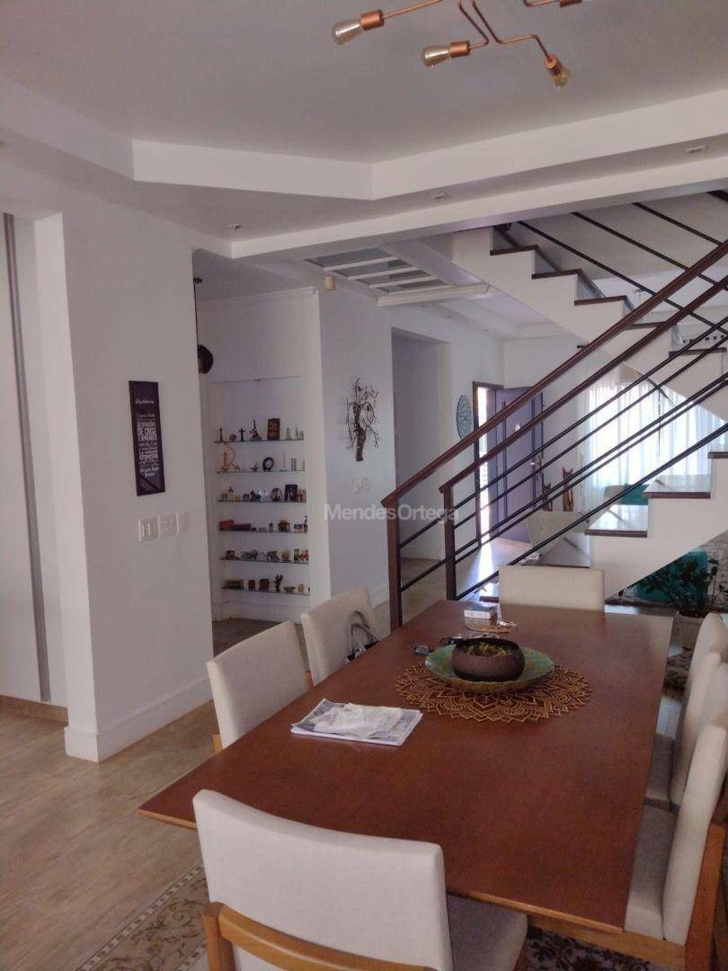 Casa à venda e aluguel com 3 quartos, 306m² - Foto 24