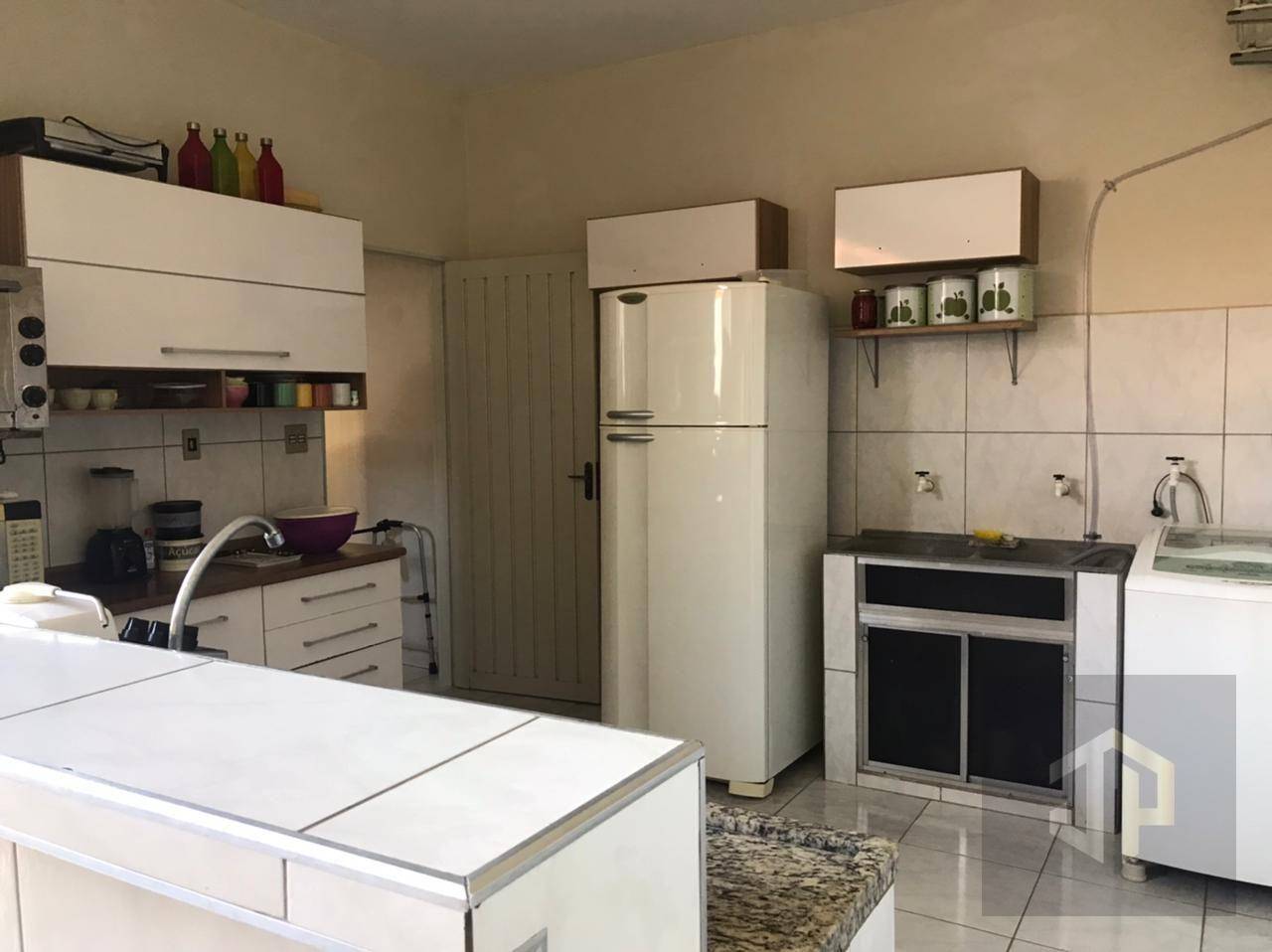 Casa à venda com 3 quartos, 161m² - Foto 8