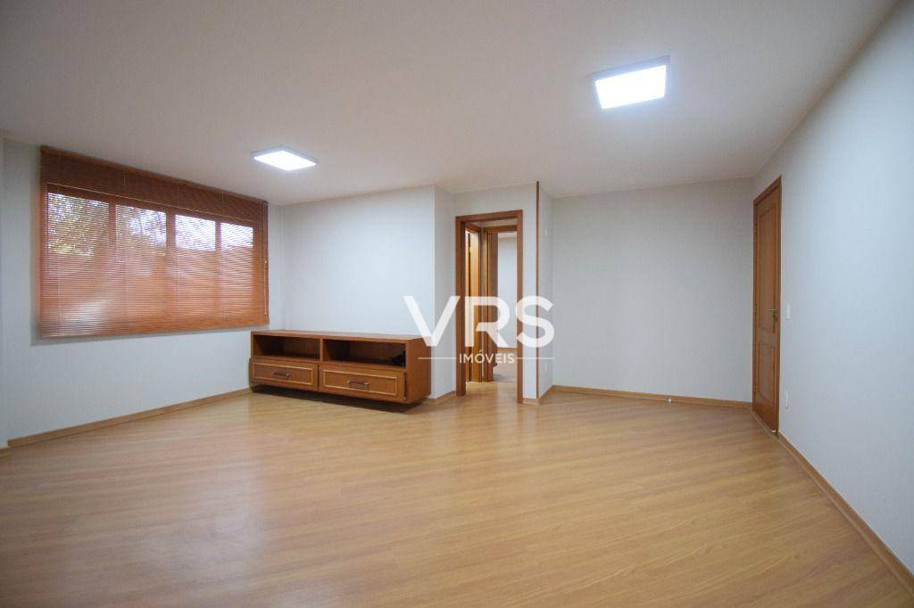 Apartamento para alugar com 2 quartos, 64m² - Foto 4