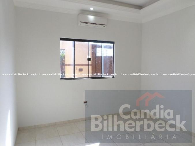 Casa à venda com 3 quartos, 250m² - Foto 4