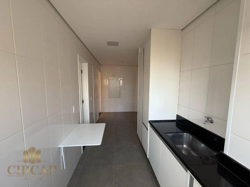 Apartamento, 3 quartos, 226 m² - Foto 10