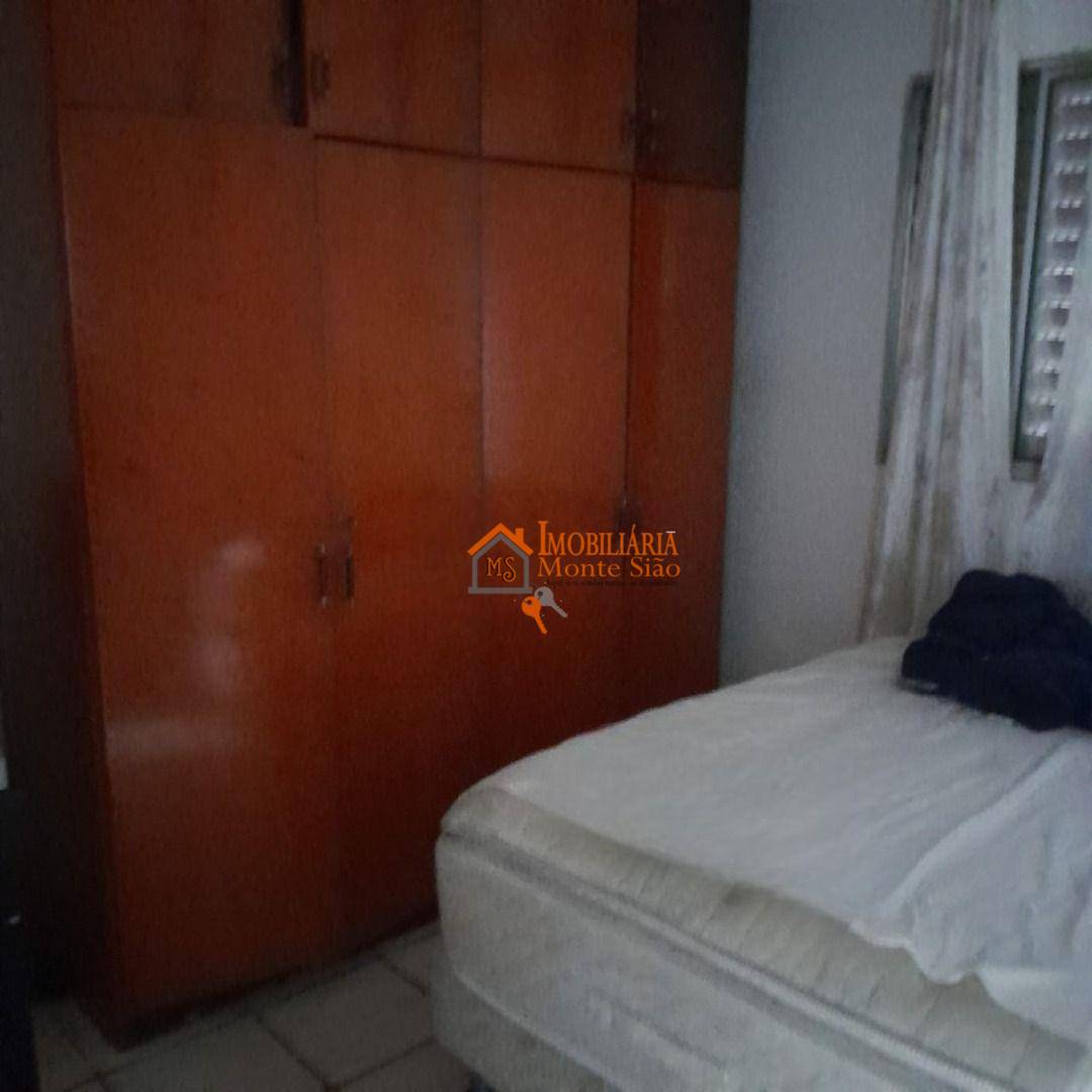 Sobrado à venda com 8 quartos, 250m² - Foto 6