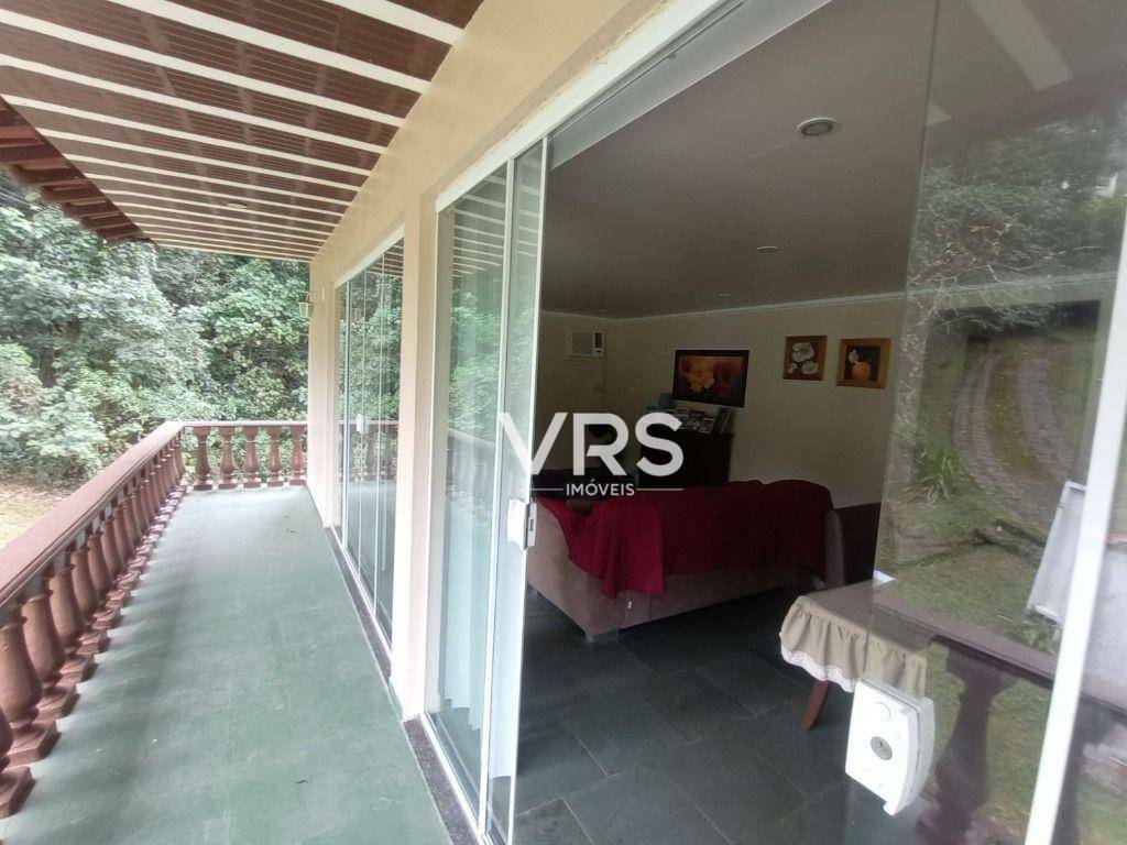 Casa de Condomínio à venda com 3 quartos, 280m² - Foto 13