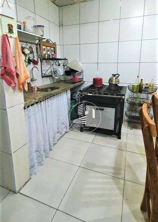 Casa à venda com 3 quartos, 120m² - Foto 12