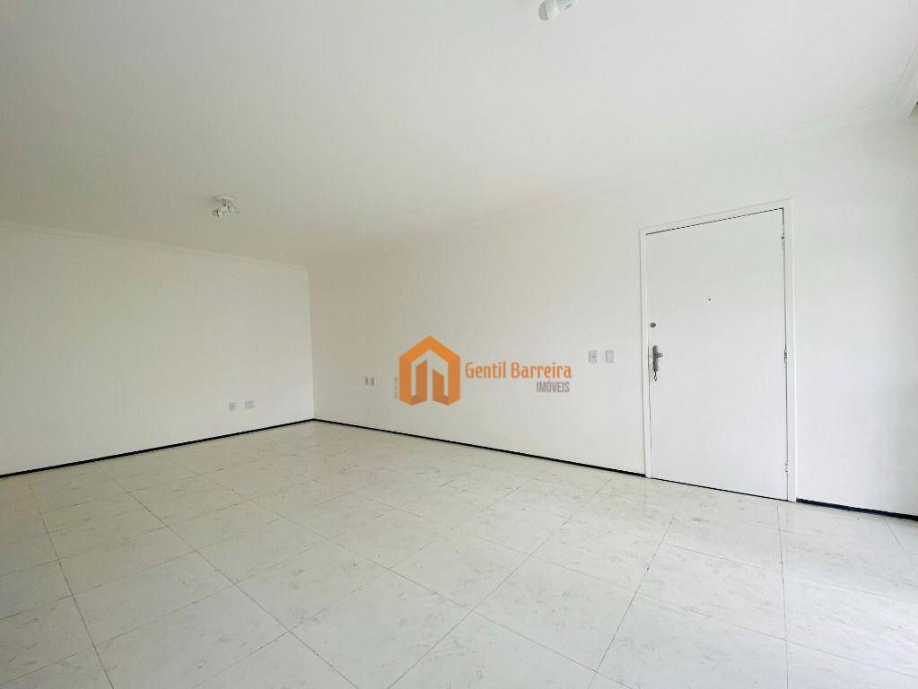 Apartamento à venda com 3 quartos, 170m² - Foto 4