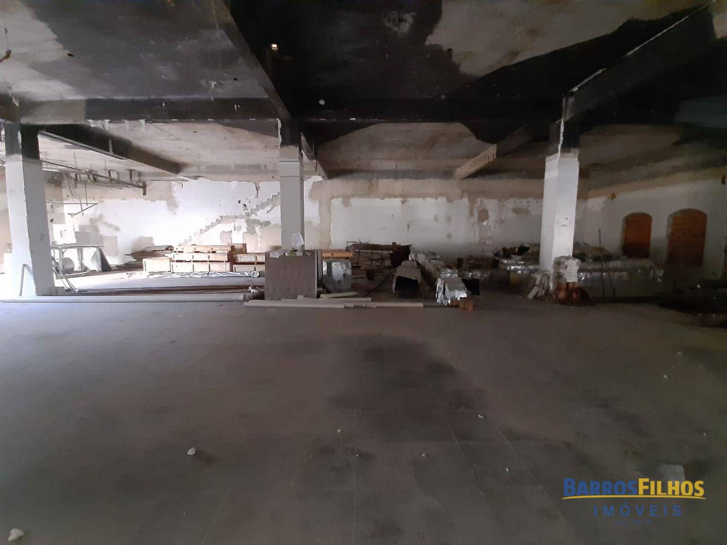 Loja-Salão para alugar, 1200m² - Foto 19