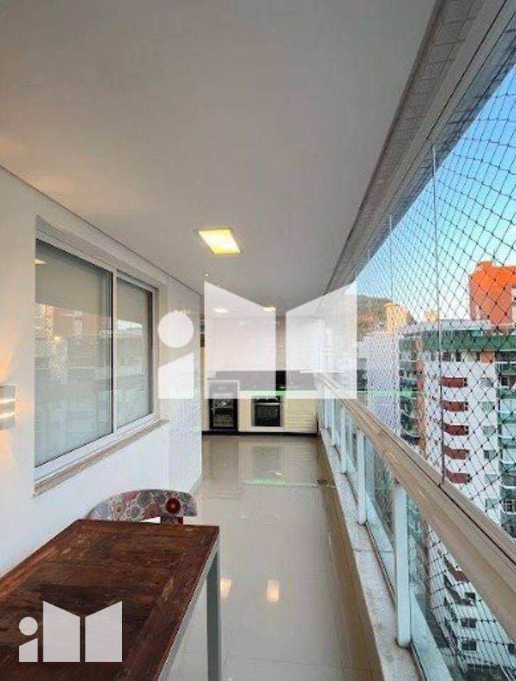 Apartamento à venda com 3 quartos, 120m² - Foto 1