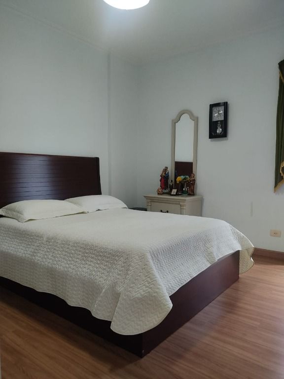 Apartamento à venda com 3 quartos, 135m² - Foto 13