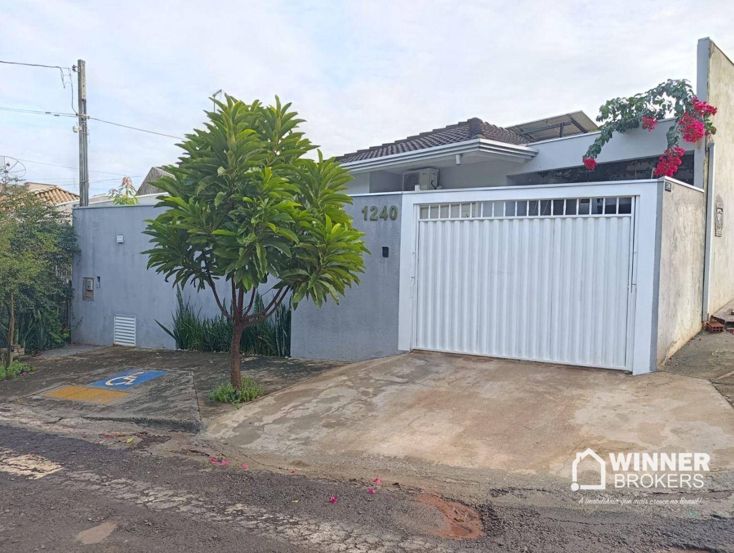 Casa à venda com 2 quartos, 90m² - Foto 1