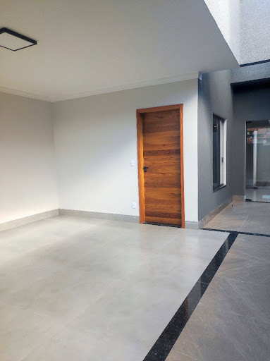 Casa à venda com 3 quartos, 92m² - Foto 1