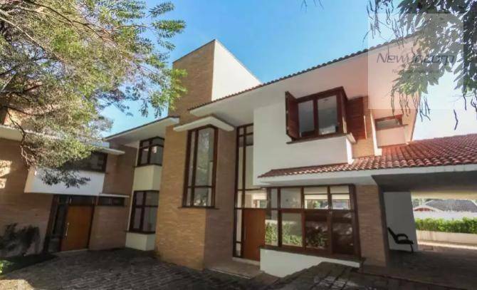 Casa de Condomínio à venda com 4 quartos, 650m² - Foto 1