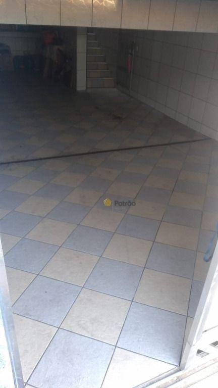 Sobrado à venda com 3 quartos, 200m² - Foto 4