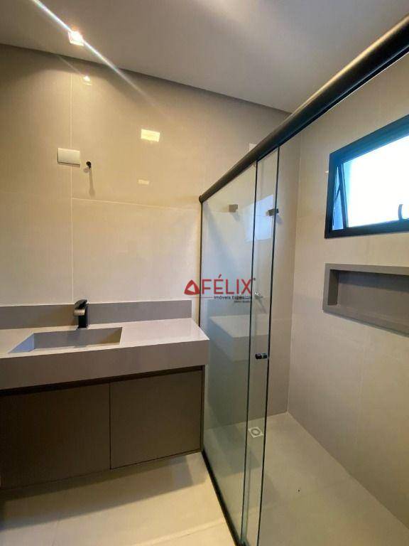 Casa de Condomínio para alugar com 3 quartos, 220m² - Foto 60