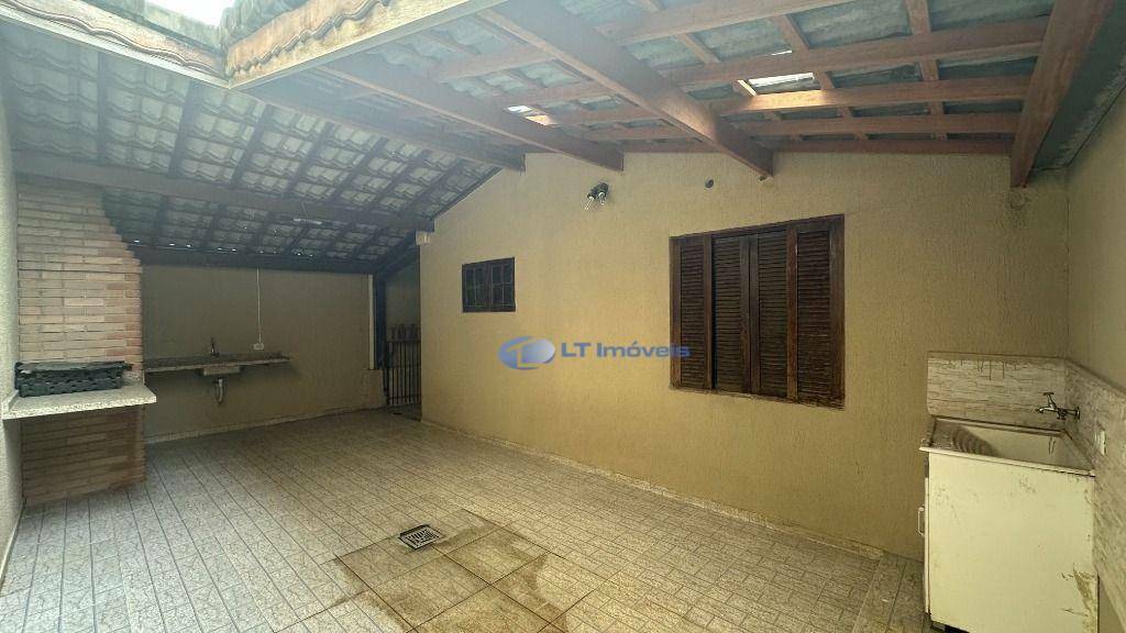 Casa à venda com 3 quartos, 125m² - Foto 35