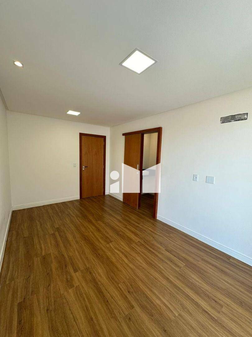 Casa de Condomínio à venda com 4 quartos, 322m² - Foto 25