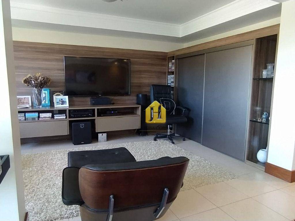 Apartamento para alugar com 3 quartos, 183m² - Foto 6