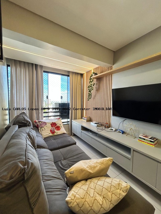 Apartamento à venda com 3 quartos, 75m² - Foto 2