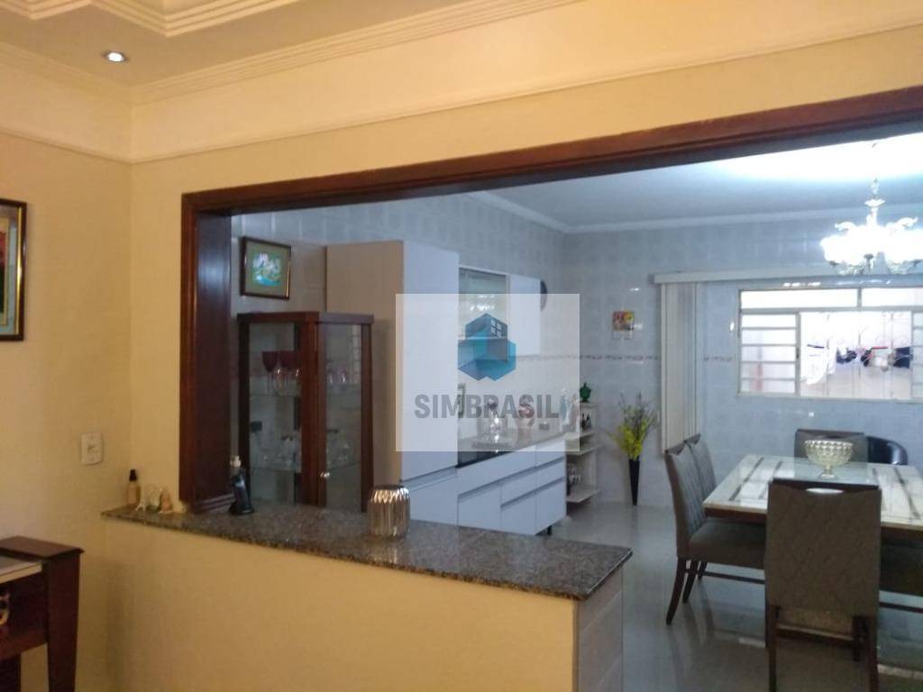 Casa à venda com 3 quartos, 190m² - Foto 14