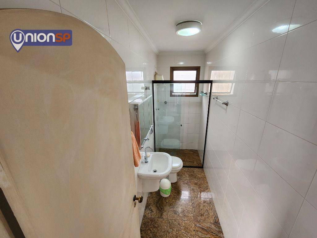 Apartamento à venda com 3 quartos, 235m² - Foto 25