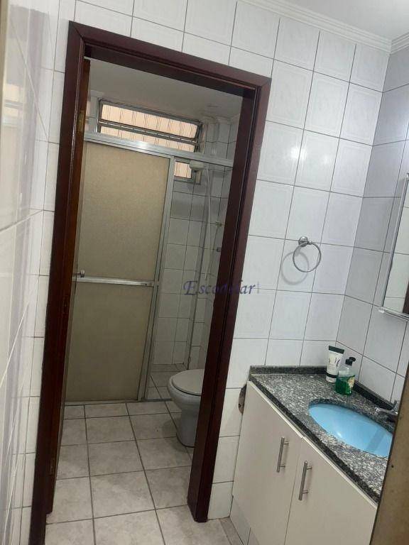 Sobrado à venda com 6 quartos, 240m² - Foto 54