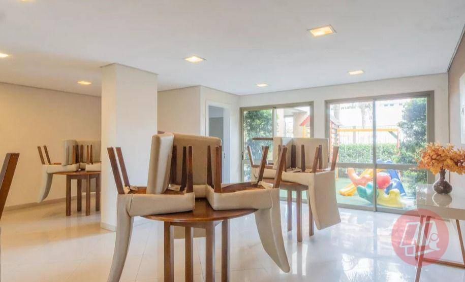 Apartamento para alugar com 2 quartos, 68m² - Foto 22