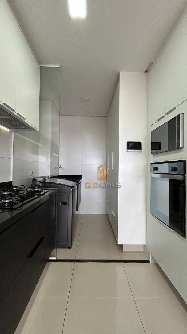 Apartamento à venda com 3 quartos, 127m² - Foto 8