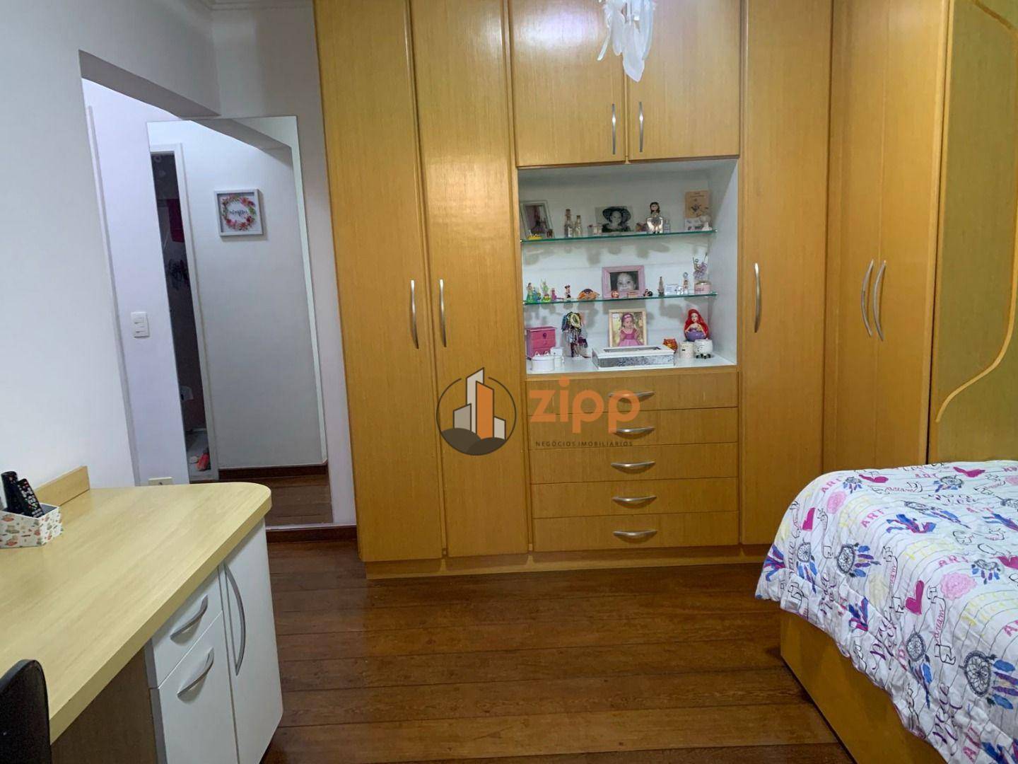 Sobrado à venda com 3 quartos, 420m² - Foto 32