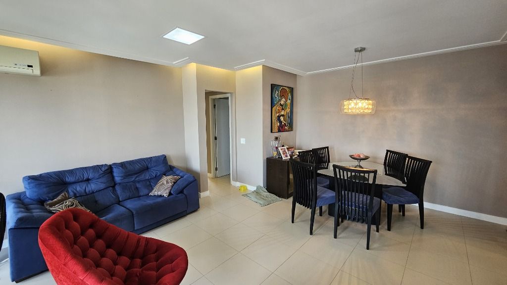 Apartamento à venda com 3 quartos, 112m² - Foto 4