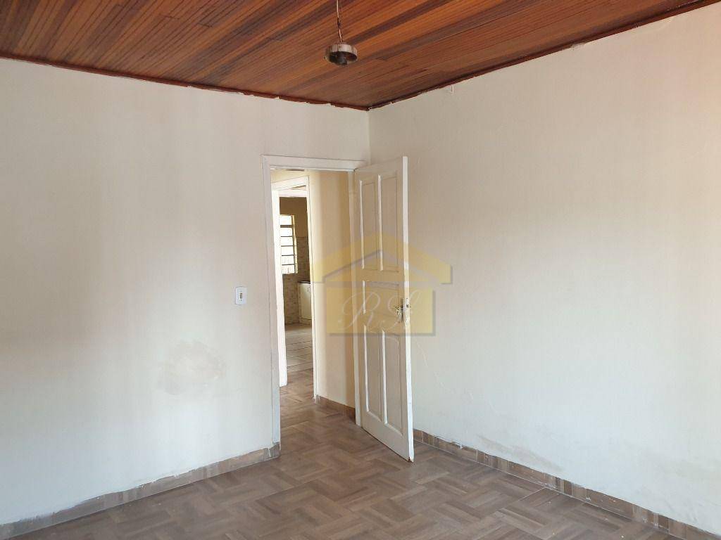 Casa à venda com 2 quartos, 130m² - Foto 9