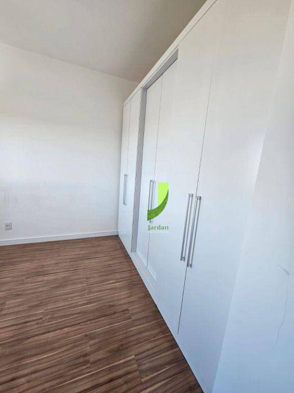 Apartamento para alugar com 2 quartos, 50m² - Foto 11