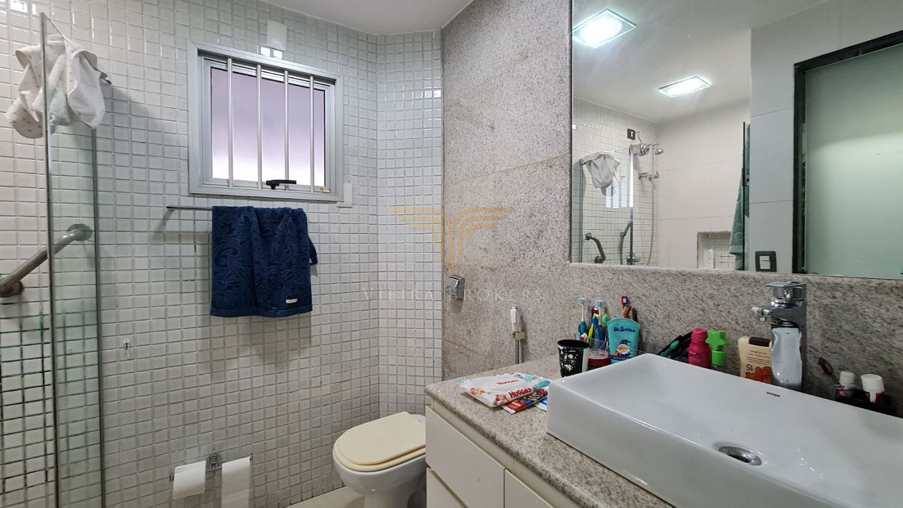 Casa de Condomínio à venda com 4 quartos, 350m² - Foto 11